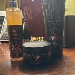 Bath & Body Works Into the Night Body Wash and Cream Set